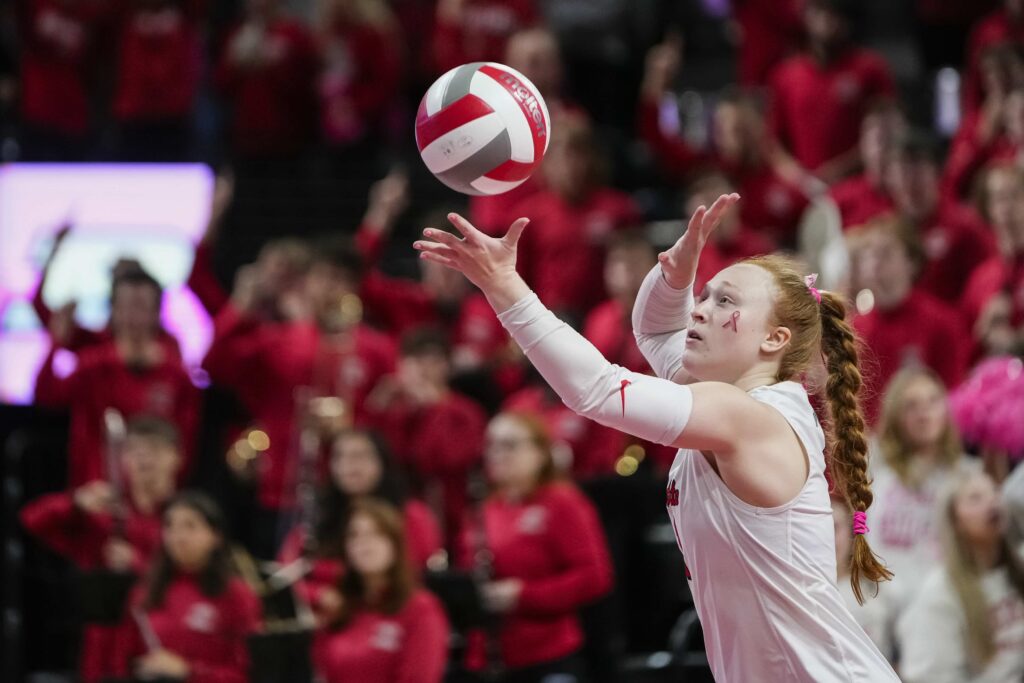 Sarah Morbitzer serving a ball during an Ohio State volleyball game