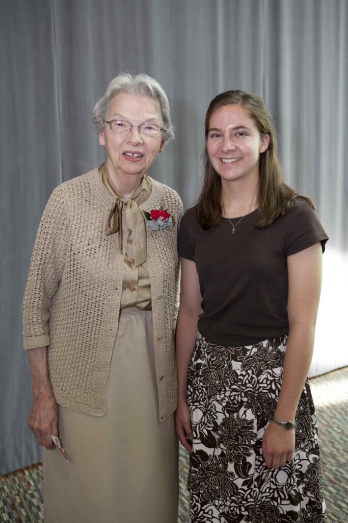 Fern Hunt met scholarship student Amy Hoffmeister at the 2012 Scholarship Celebration.