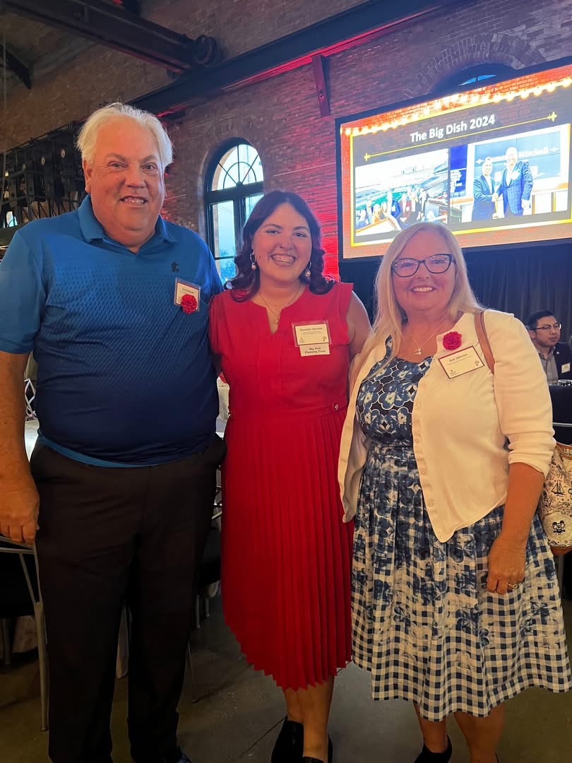 Danielle Johnson at The Big Dish 2025 with her parents, Curt and Ann Johnson